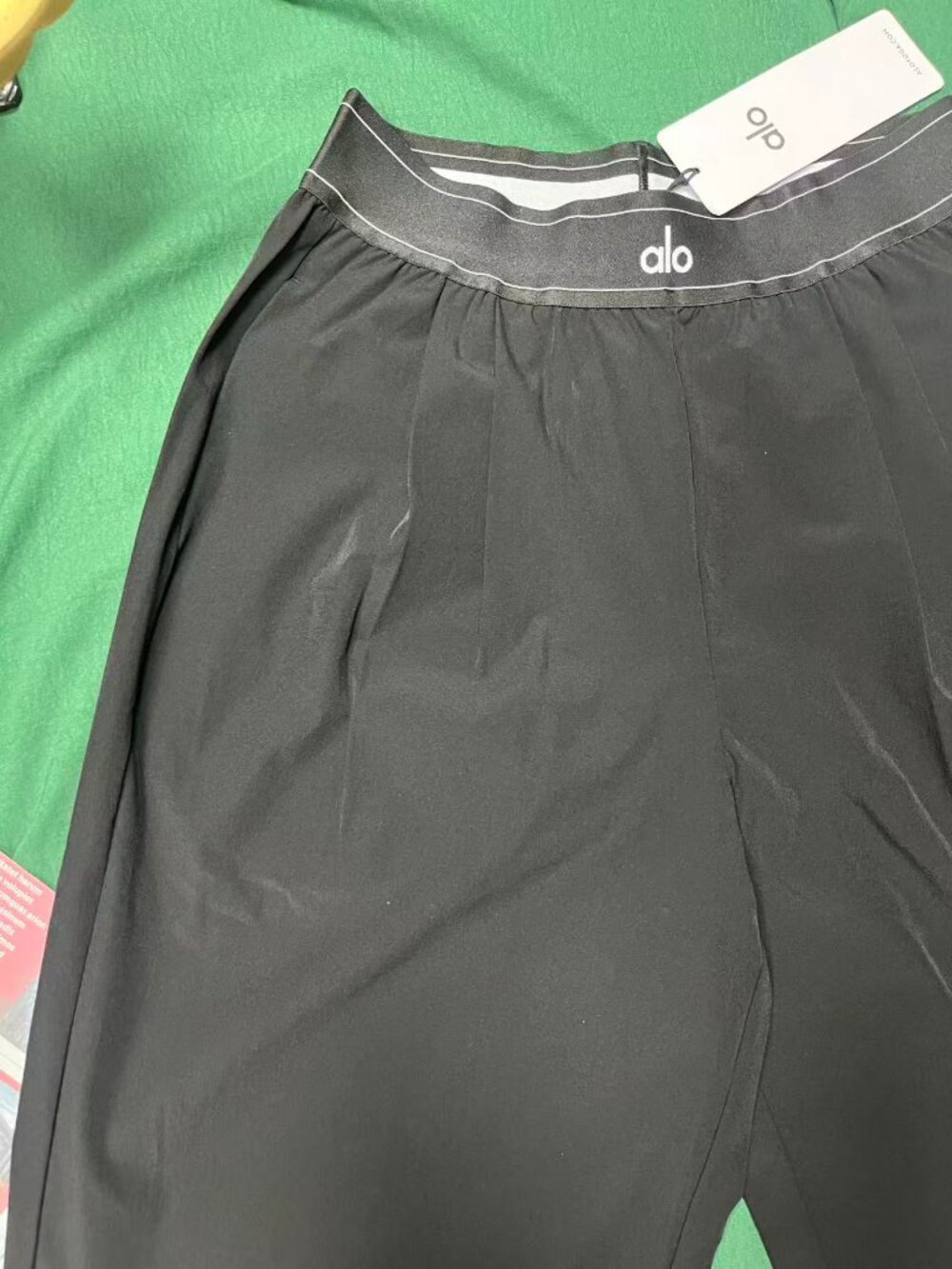 ALO Yoga Suit Up Trouser Black 🎍(Regular) Timeless Design - Picture 7 of 8